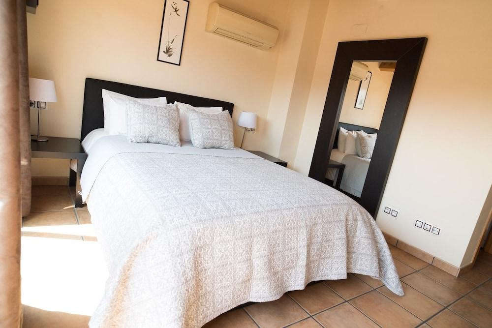 Urbi Apartments Manresa Dış mekan fotoğraf
